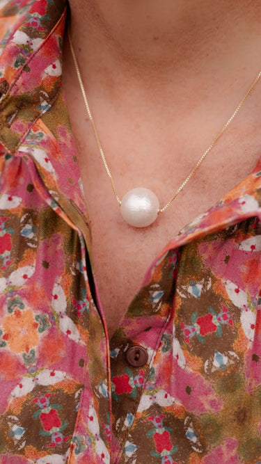 Evie - 14mm Cotton Pearl Stud Necklace - 18k Gold Plated - Lisi Lerch