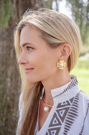 Julia Flower Stud - Lisi Lerch