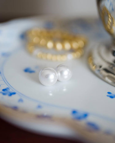 Lisi Lerch 18mm Barrett Pearl Studs - Meeghan Mullin x Lisi Lerch Collection