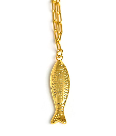 Fish Beach Town Small Paper Clip Chain Necklace - Lisi Lerch