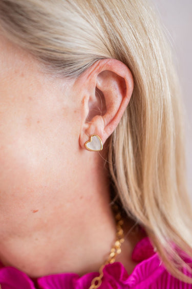 Martha - Heart Mother of pearl stud earring - 18k gold plated - Darby Clark Collection - Lisi Lerch