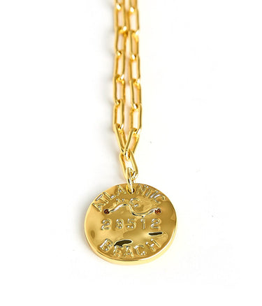 Mini Beach Tag Charm Necklace – 18k Gold Plated - Lisi Lerch