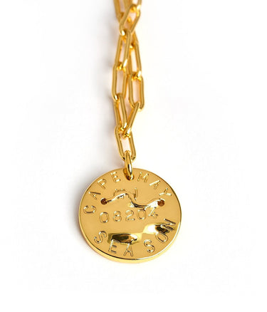 Mini Beach Tag Charm Necklace – 18k Gold Plated - Lisi Lerch