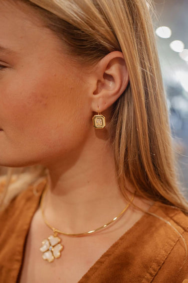 Small Poppy Collar Necklace - 18k Gold Plated - Darby Clark Collection - Lisi Lerch