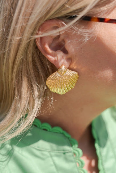 Sullivan Gold Shell Earring - 18k Gold Plated - Belle of the Ball Collection - Lisi Lerch